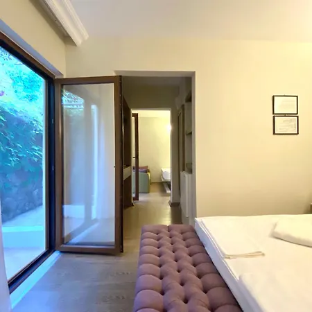 Ford Hotel 3*